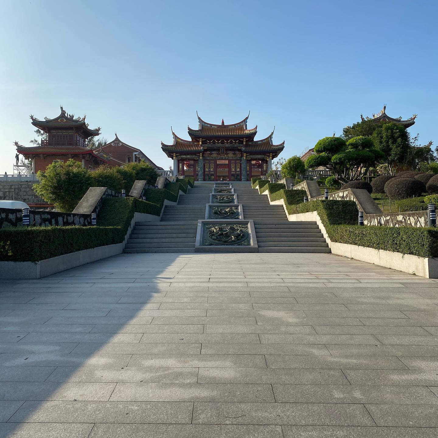 Exploring my neighborhood #temple #shotoniphone #shotoniphone11promax #coloane #macao (6)