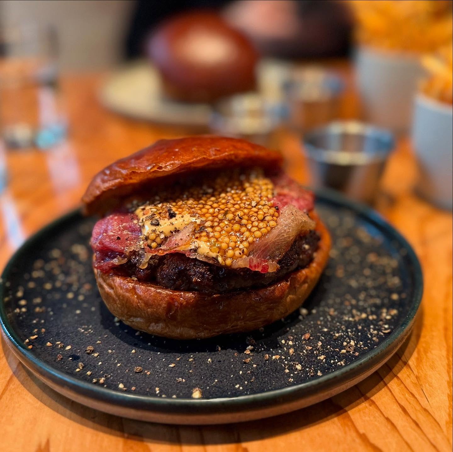 Very good quality #wagyu #burgers. I had their special Sugimoto with #kurohanawagyu from… (3)