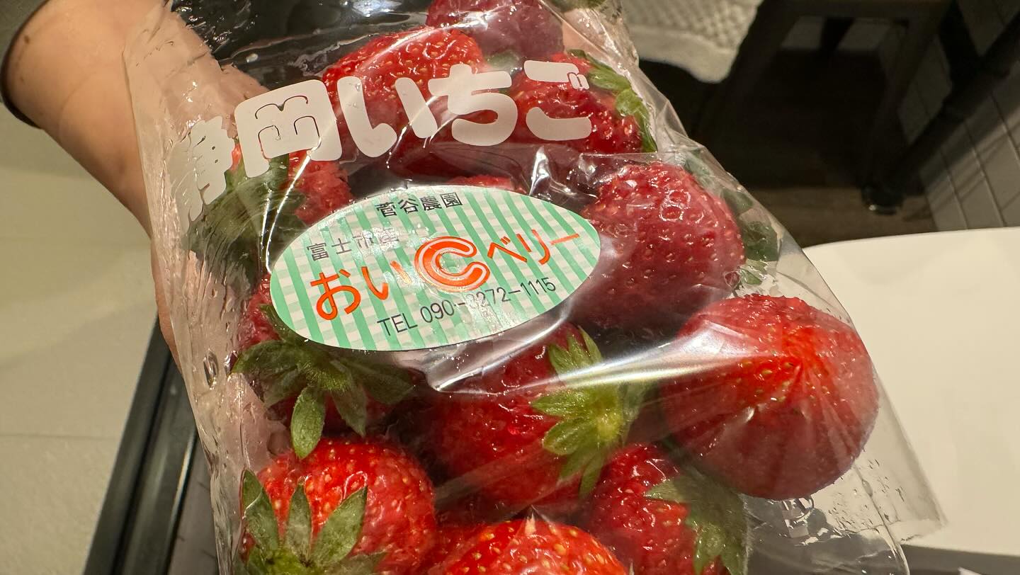 #strawberry fresh from #farm in #yamanakaino #mtfuji #japan (2)