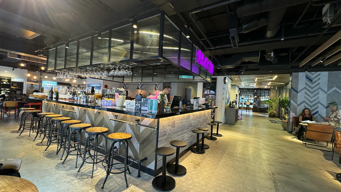 A fairly cool vibe #hotel in the #Kinshicho area of #tokyo #atthemoxy #atthemoxytokyo (7)