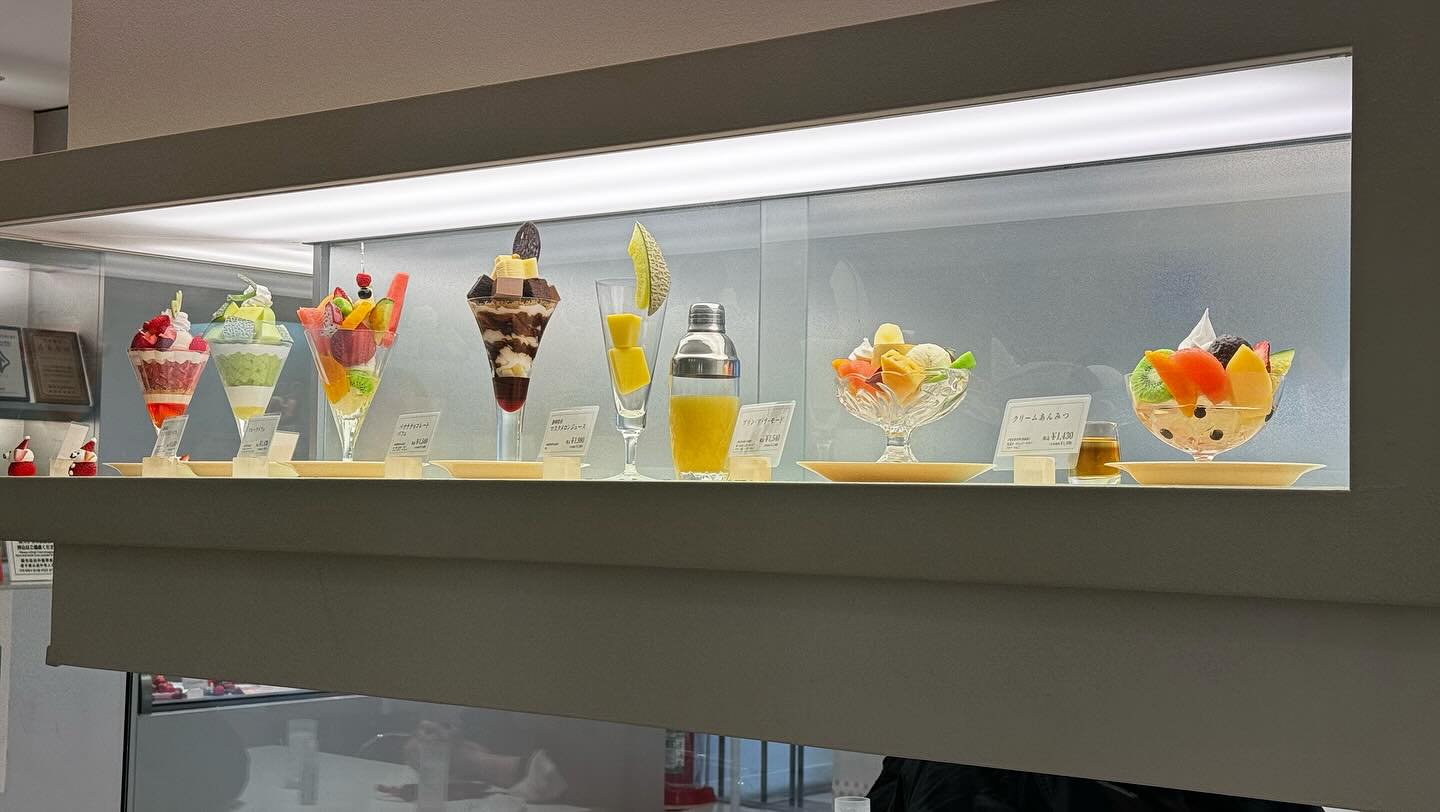 Fresh Japanese #StrawberryParfait and #HoneyDewParfait #tokyofoodie #japanfoodie #tokyo… (3)