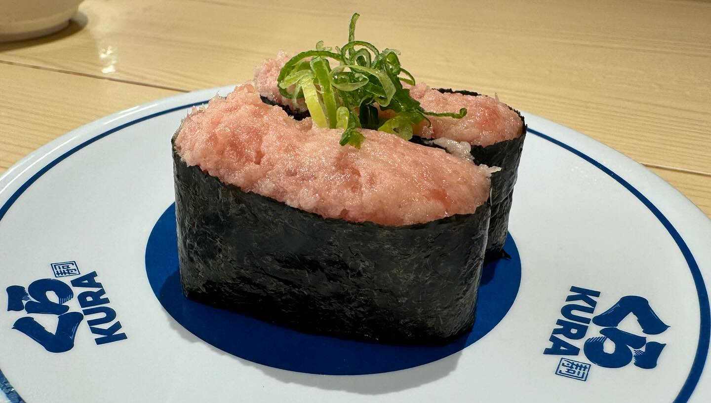Starts with some $ すしbefore finding some good quality and fresh #sushi at #kurasushi… (3)