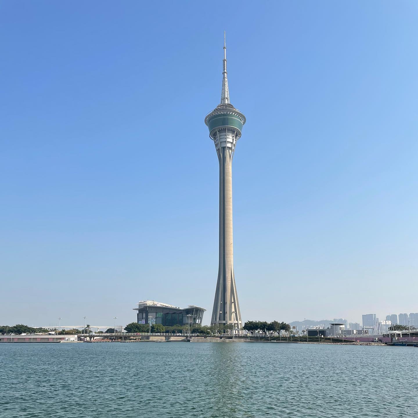 Taking a walk, enjoying a beautiful day and the European vibe of Macau (3)